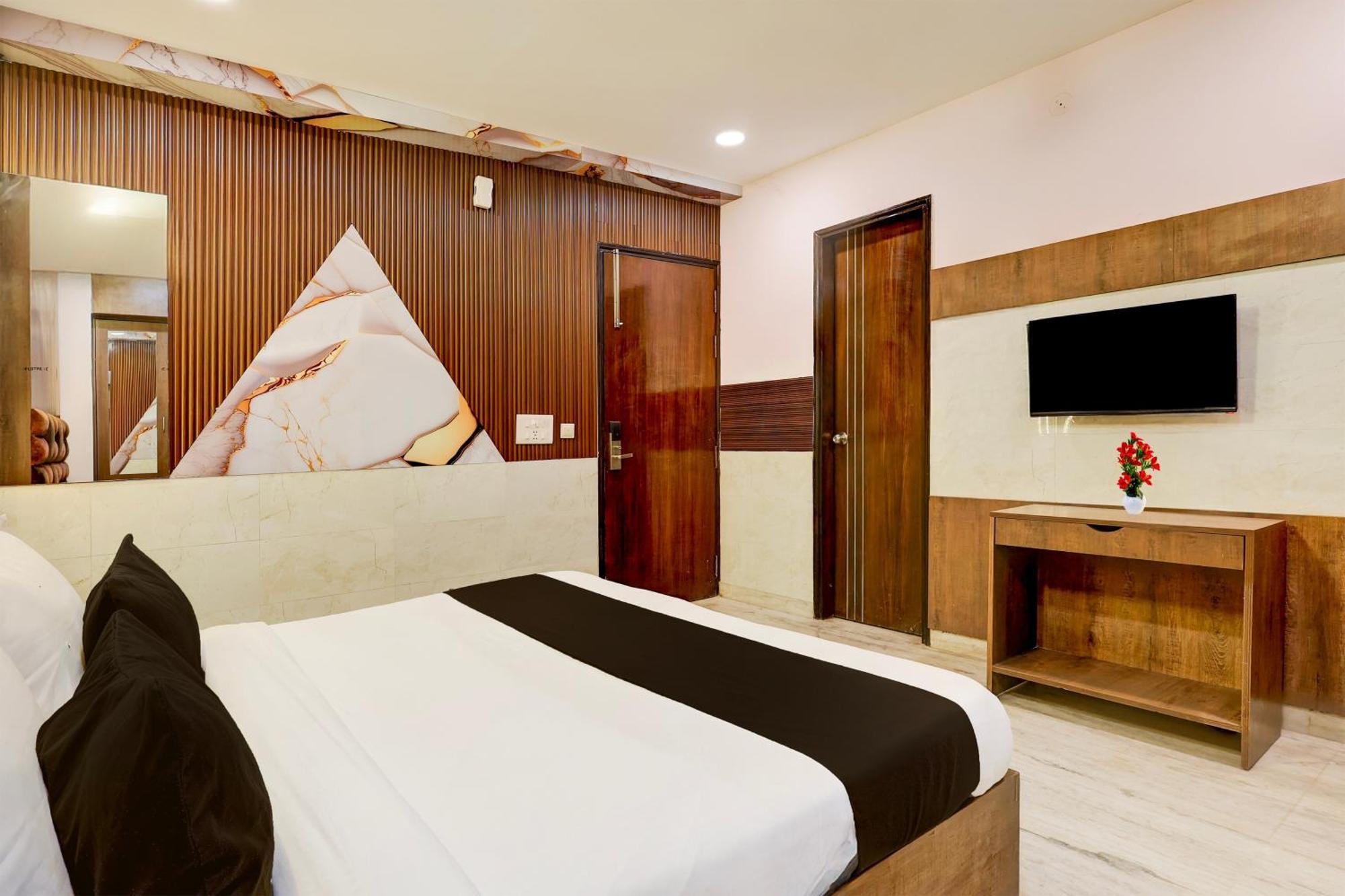 Super Hotel O Alipur Narela Exteriör bild