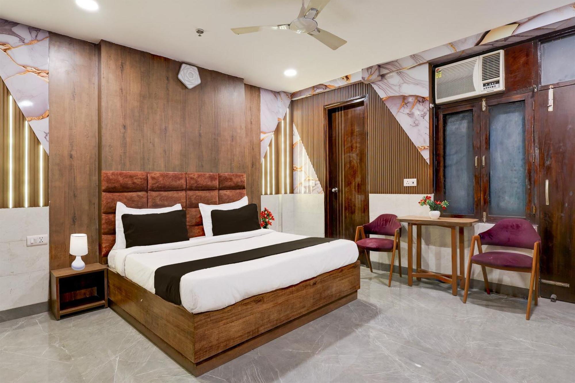 Super Hotel O Alipur Narela Exteriör bild