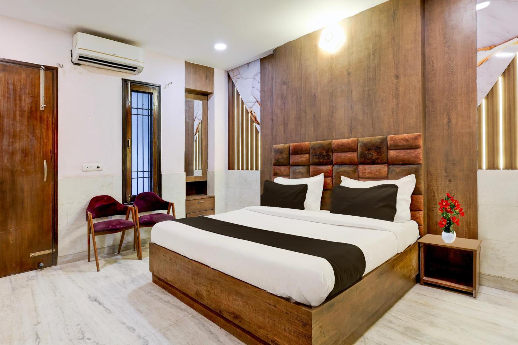 Super Hotel O Alipur Narela Exteriör bild